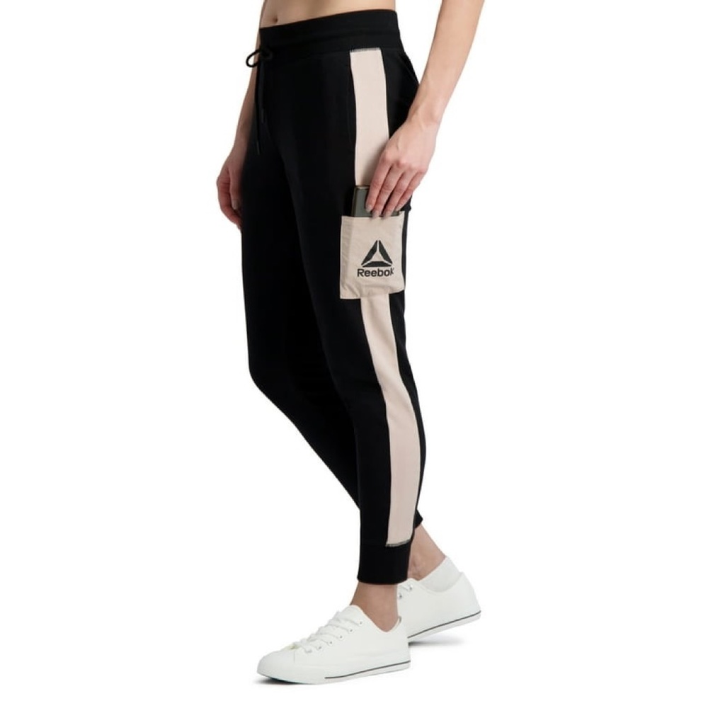 Reebok Level Up Jogger NWT Women’s Large